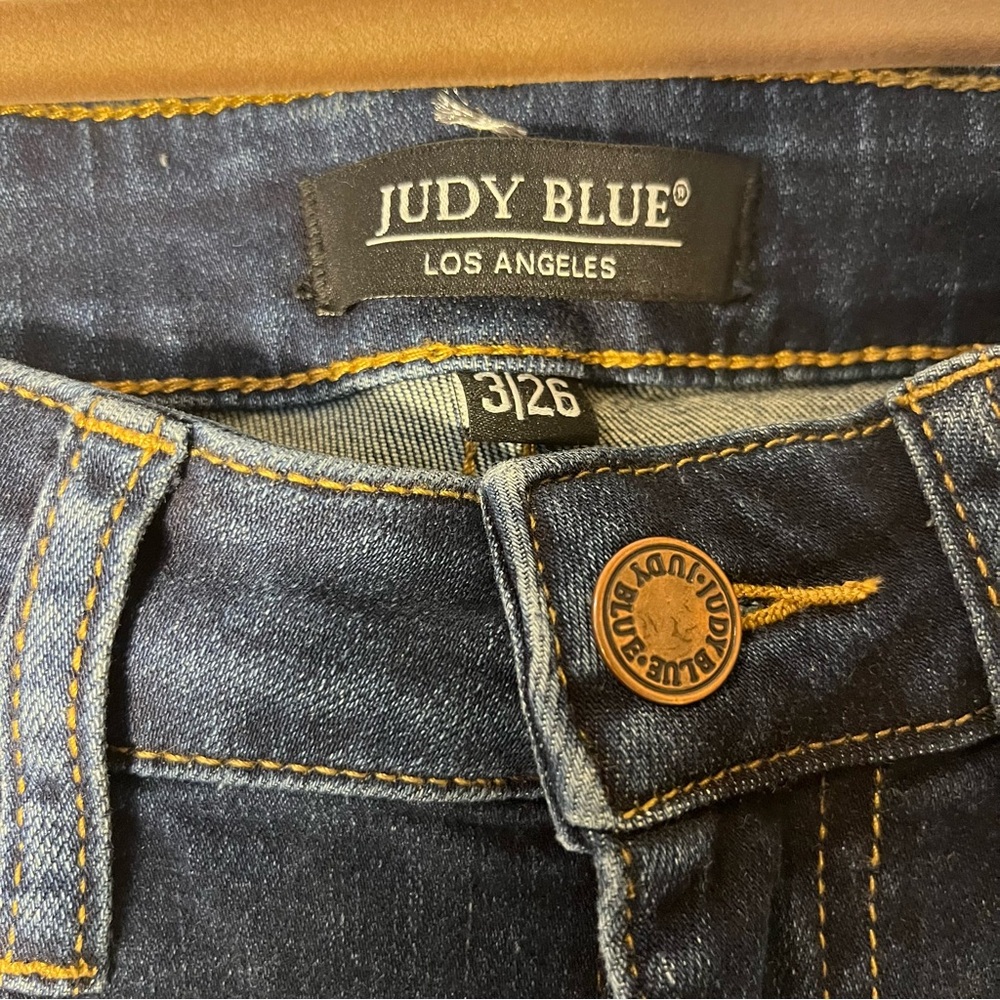 Judy Blue Indigo Skinny Fit Front Seam Jeans Sz 3/26  Excellent Condition - Picture 2 of 10